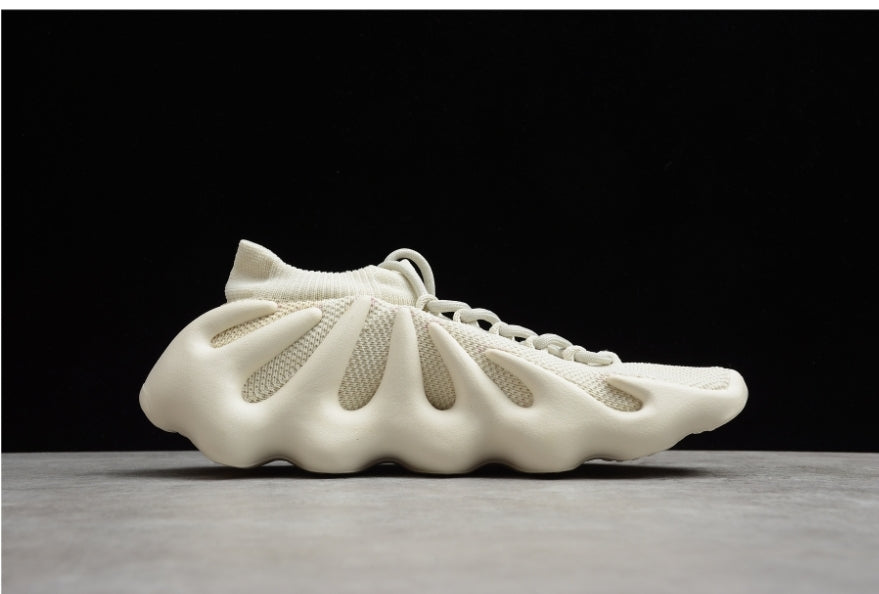 Les baskets Adidas Yeezy 450 incarnent un style avant-gardiste et une performance ultime.
Par ailleurs, leur design révolutionnaire.