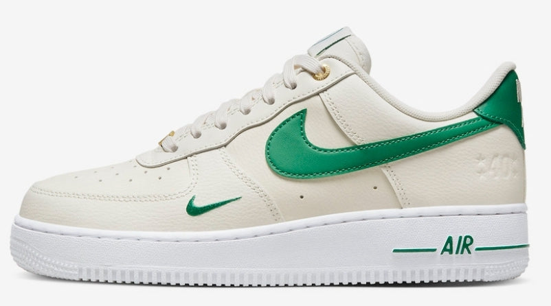 Les baskets Nike Air Force 1 combinent style et performance, offrant une expérience exceptionnelle.pas cher. Le moins cher.