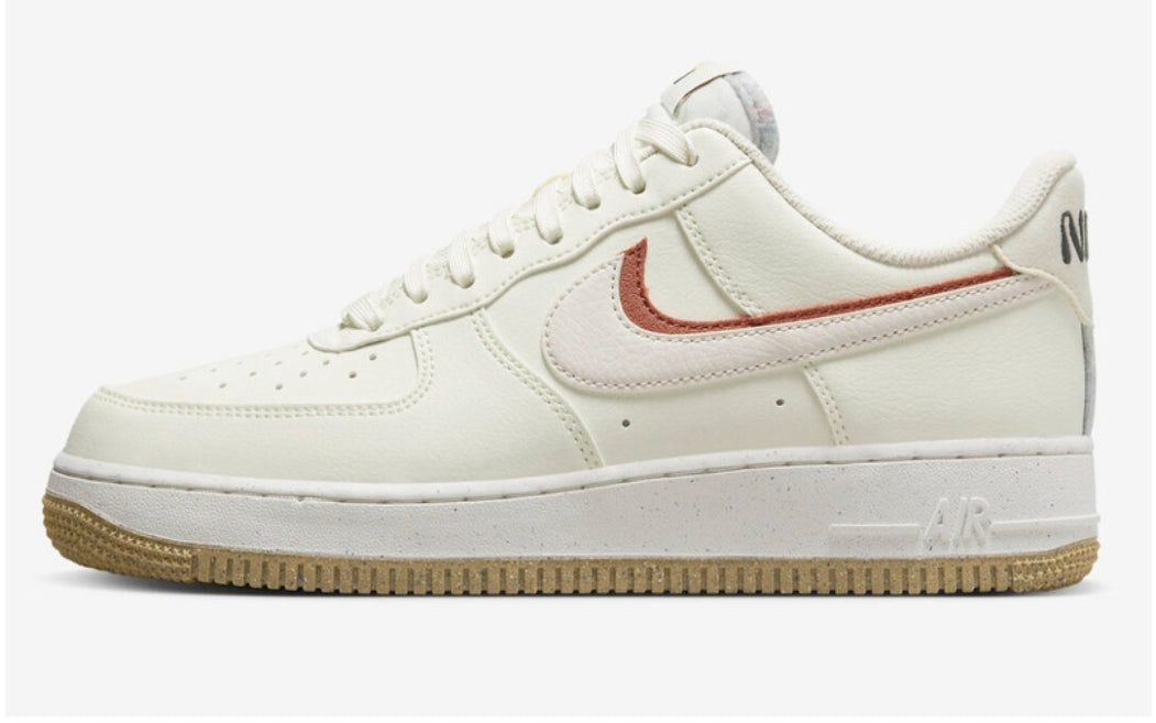 Les baskets Nike Air Force 1 combinent style et performance, offrant une expérience exceptionnelle.pas cher. Le moins cher.