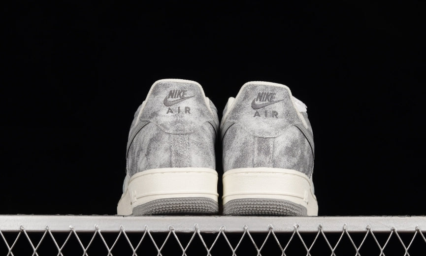 Les baskets Nike Air Force 1 combinent style et performance, offrant une expérience exceptionnelle.pas cher. Le moins cher.