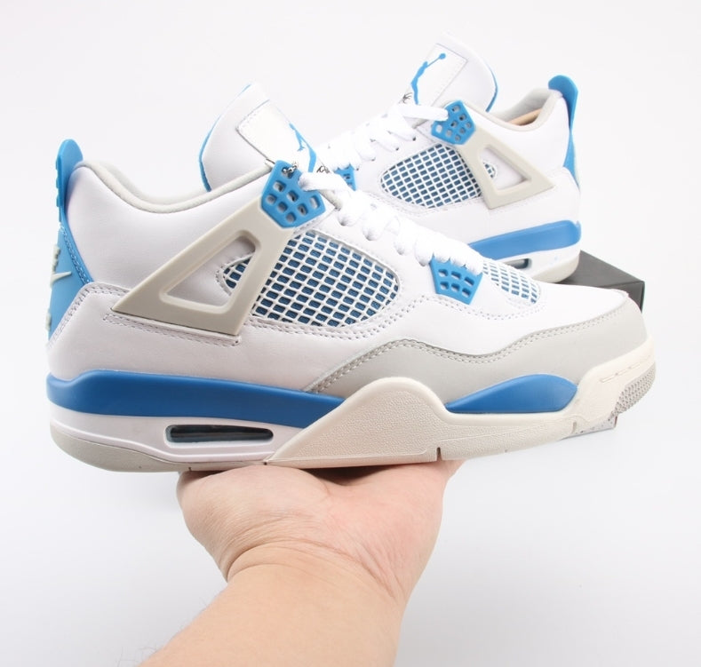 Les baskets Air Jordan 4 offrent un style iconique et une performance remarquable.
leur design distinctif pas cher. le moin cher.
