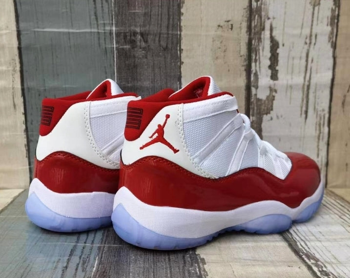 Les baskets Air Jordan 11 offrent un style légendaire et une performance exceptionnelle.design unique 
Pas Cher. moin cher.