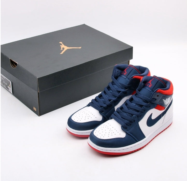 Les baskets Air Jordan 1 offrent un style iconique et une performance légendaire.
 leur design emblématique .pas cher. Le moins cher.