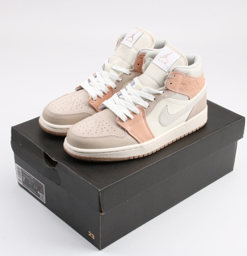 Les baskets Air Jordan 1 offrent un style iconique et une performance légendaire.
leur design emblématique .pas cher. Le moins cher.