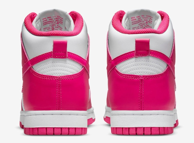 Les baskets Nike SB Dunk allient un style emblématique. design légendaire Pas cher.le moins cher .rétro incontournable exceptionnelle