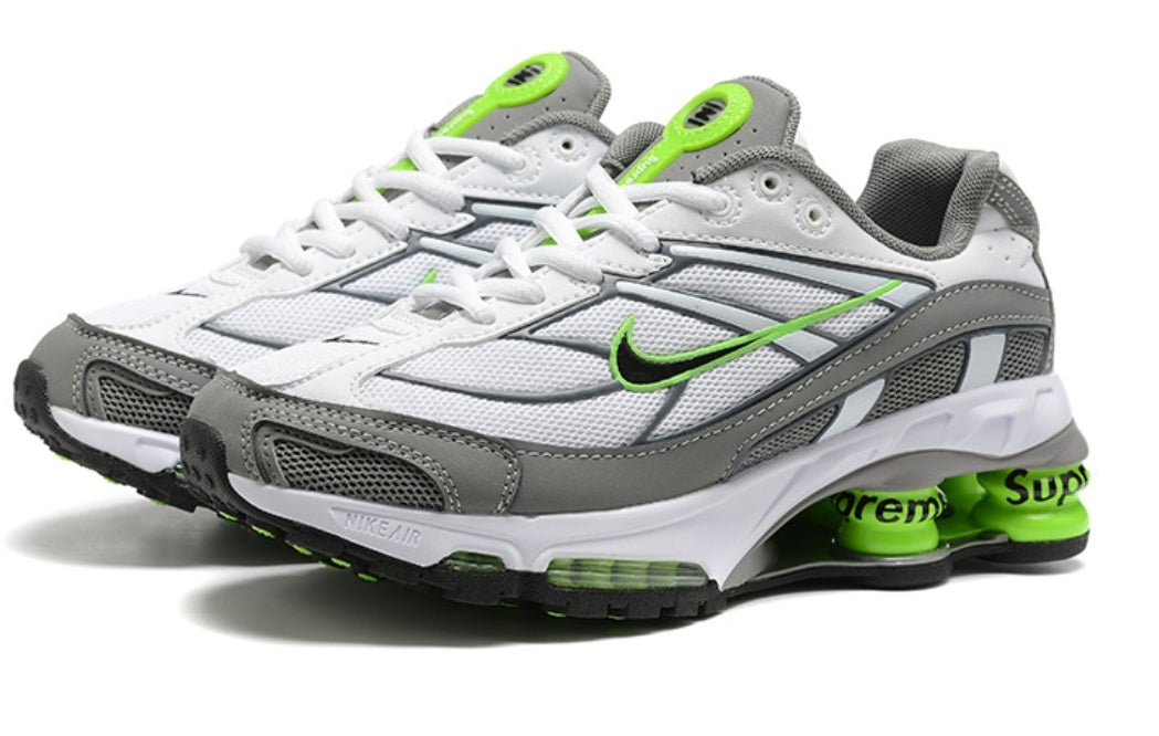 Les baskets Nike Shox Ride 2 Supreme X allient style audacieux et performance exceptionnelle. Pas cher. Le moins cher. Design sauvage