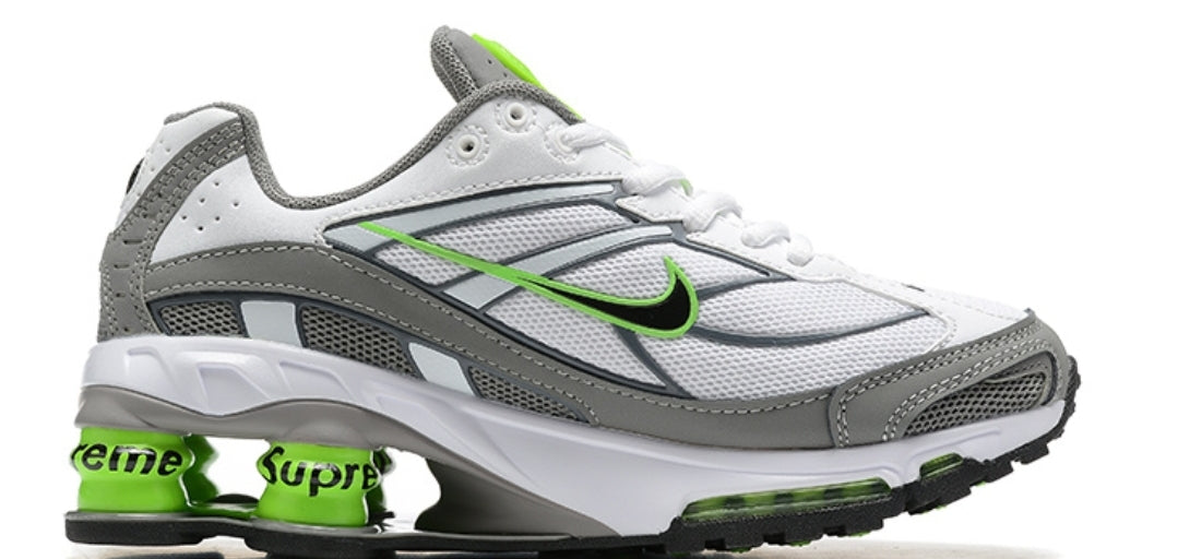 Les baskets Nike Shox Ride 2 Supreme X allient style audacieux et performance exceptionnelle. Pas cher. Le moins cher. Design sauvage