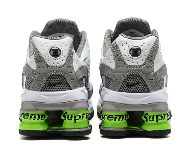 Les baskets Nike Shox Ride 2 Supreme X allient style audacieux et performance exceptionnelle. Pas cher. Le moins cher. Design sauvage