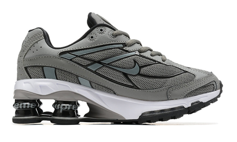 Les baskets Nike Shox Ride 2 Supreme X allient style audacieux et performance exceptionnelle. Pas cher. Le moins cher.