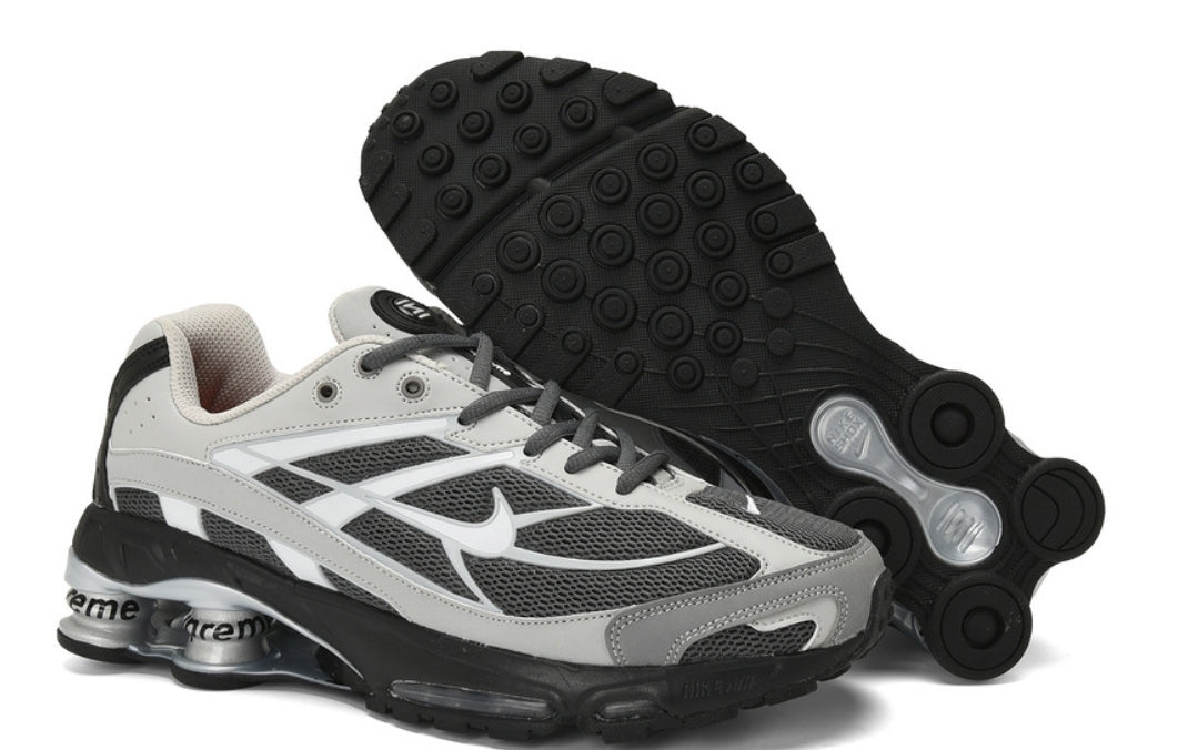 Les baskets Nike Shox Ride 2 Supreme X allient style audacieux et performance exceptionnelle. Pas cher. Le moins cher. Design sauvage