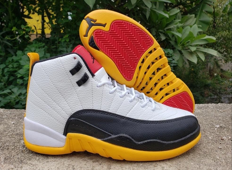 Les baskets Air Jordan 12 offrent un style iconique et une performance exceptionnelle.design distinctif.pas cher.moin Cher.