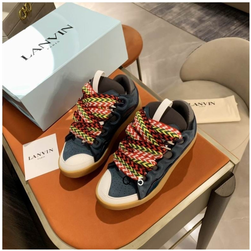 Les baskets sneakers Lanvin incarnent un style emblématique et un luxe français.
leur design élégant. Pas cher. Le moins cher.