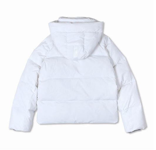 Résultat de l'évolution emblématique de la marque Canada G00se Femme, la Doudoune Canada G00se Femme est un témoignage de l'engagement de Canada G00se à combiner style,