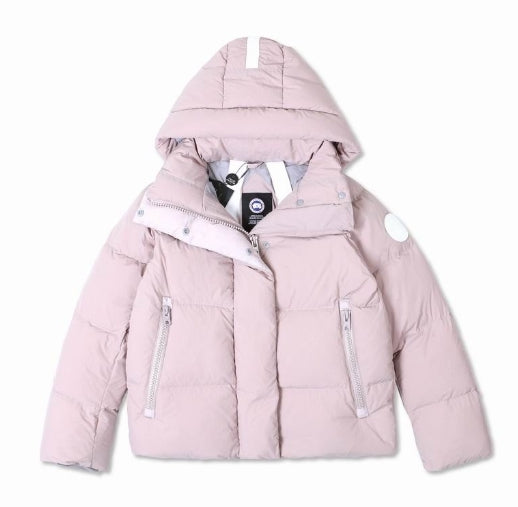 Résultat de l'évolution emblématique de la marque Canada G00se Femme, la Doudoune Canada G00se Femme est un témoignage de l'engagement de Canada G00se à combiner style,