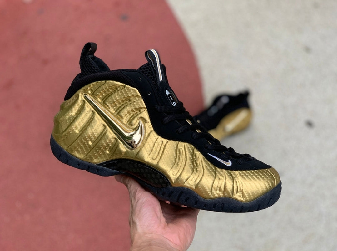 Les baskets Nike Air Foamposite offrent un style emblématique et une performance exceptionnelle.
design distinctif.pas cher . Le moins cher.