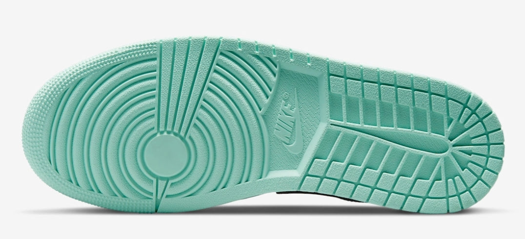 Les baskets Air Jordan 1 offrent un style iconique et une performance légendaire.
leur design emblématique .pas cher. Le moins cher.