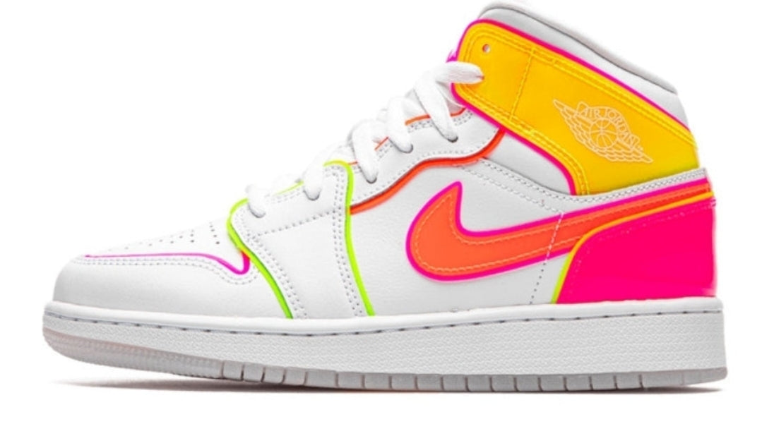 Les baskets Air Jordan 1 offrent un style iconique et une performance légendaire.
 leur design emblématique .pas cher. Le moins cher.