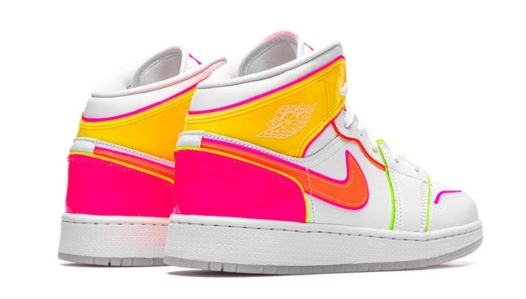 Les baskets Air Jordan 1 offrent un style iconique et une performance légendaire.
 leur design emblématique .pas cher. Le moins cher.