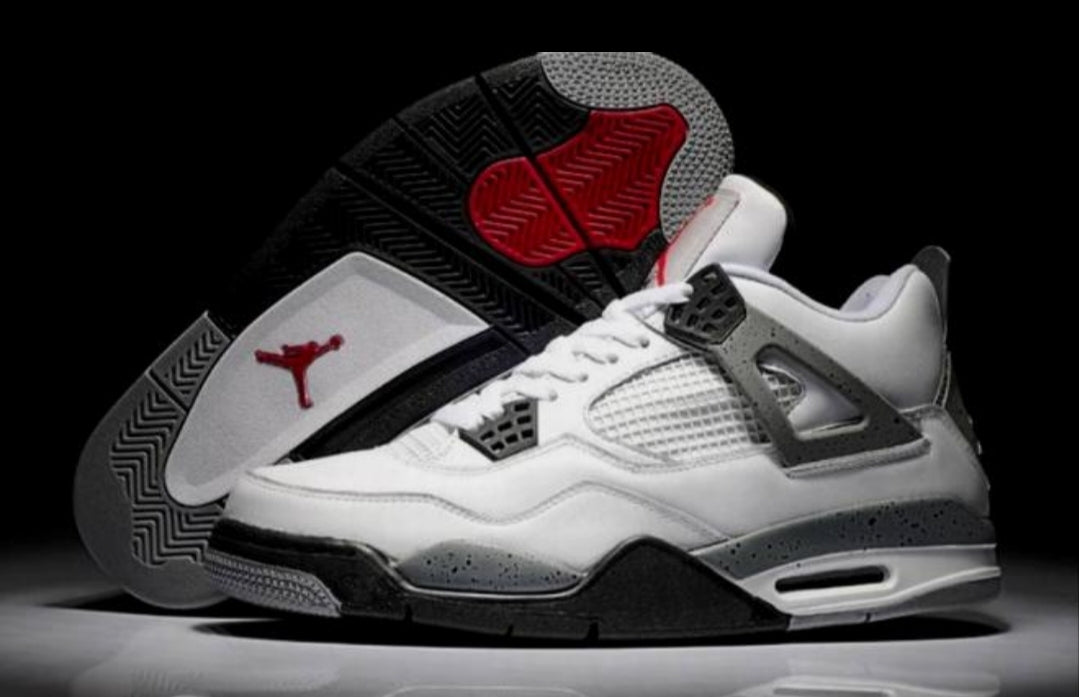 Les baskets Air Jordan 4 offrent un style iconique et une performance remarquable.
leur design distinctif pas cher. le moin cher.