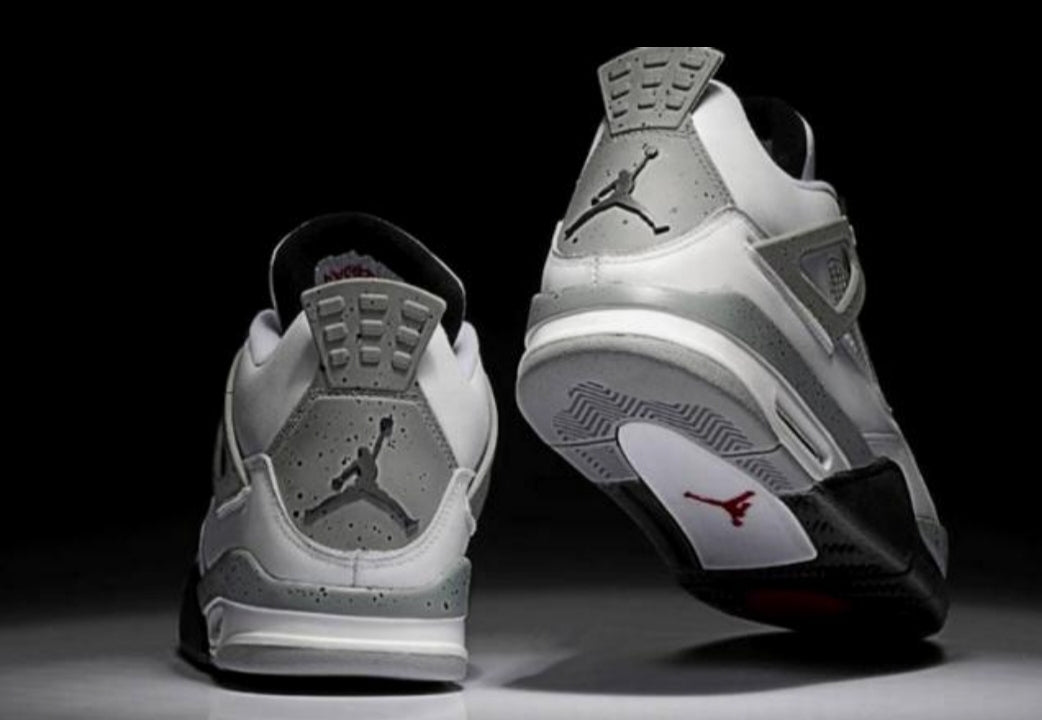 Les baskets Air Jordan 4 offrent un style iconique et une performance remarquable.
leur design distinctif pas cher. le moin cher.