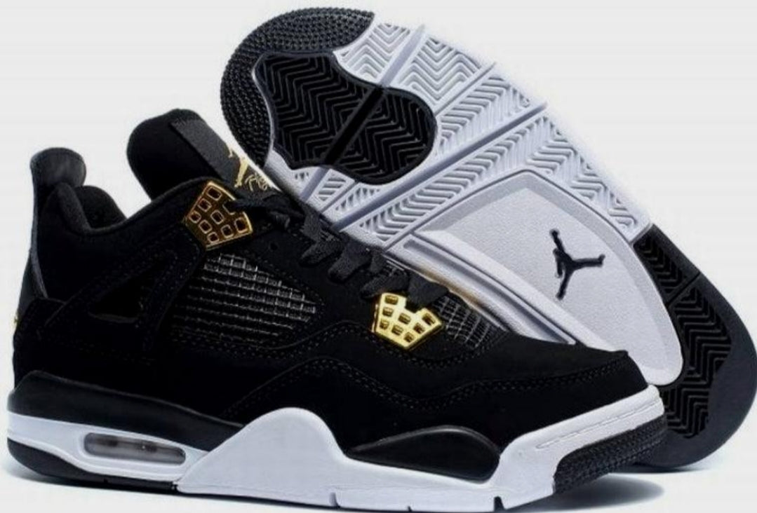 Les baskets Air Jordan 4 offrent un style iconique et une performance remarquable.
leur design distinctif pas cher. le moin cher.