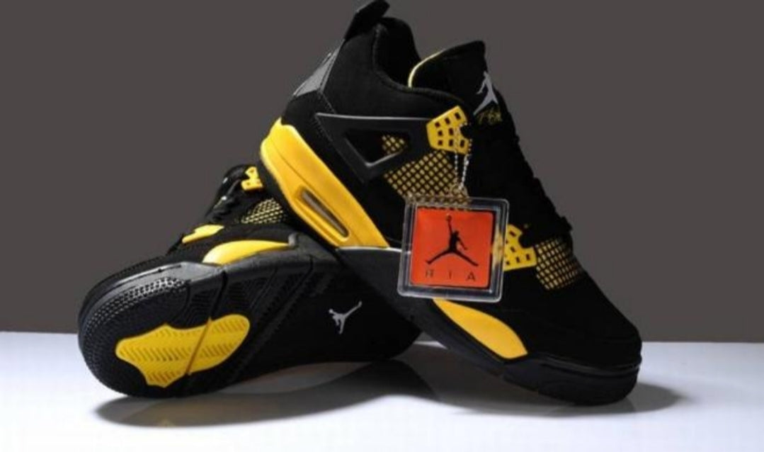 Les baskets Air Jordan 4 offrent un style iconique et une performance remarquable.
leur design distinctif pas cher. le moin cher.