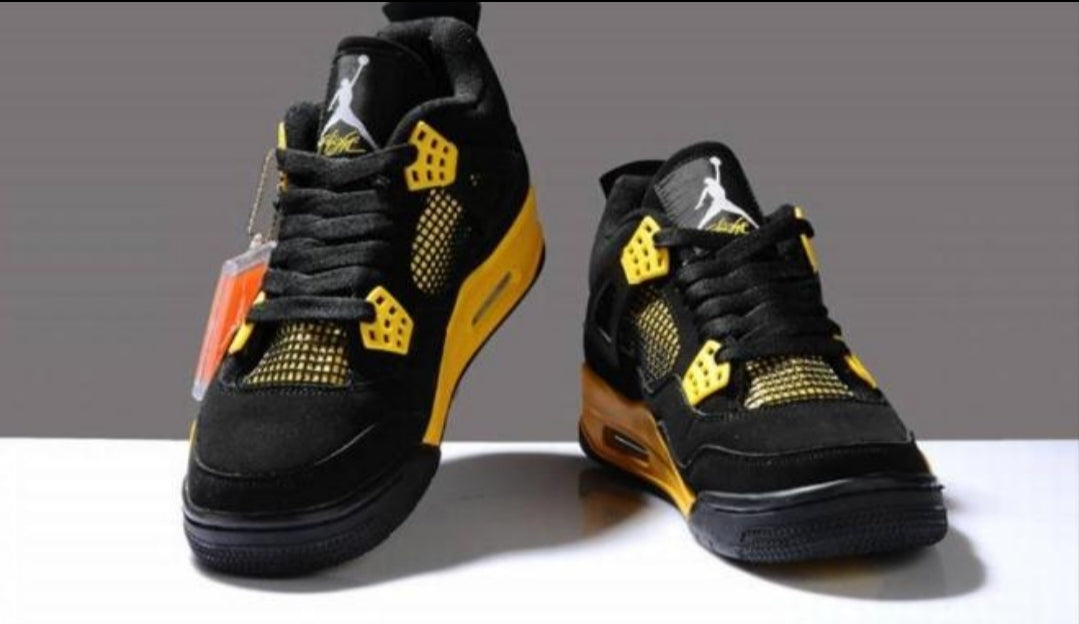 Les baskets Air Jordan 4 offrent un style iconique et une performance remarquable.
leur design distinctif pas cher. le moin cher.