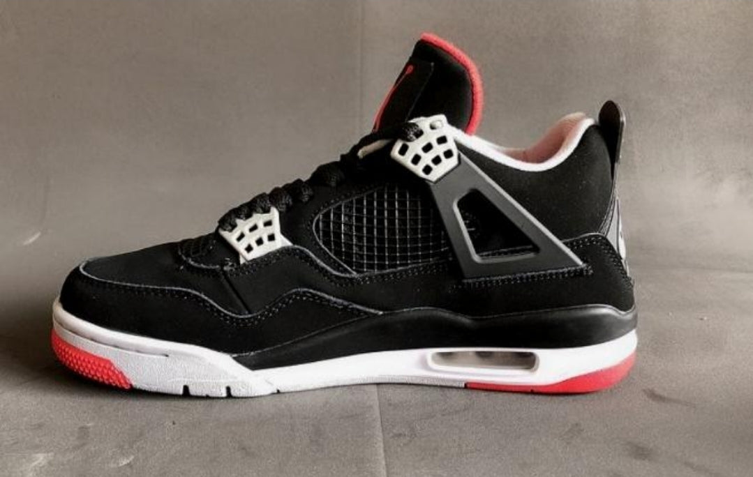 Les baskets Air Jordan 4 offrent un style iconique et une performance remarquable.
leur design distinctif pas cher. le moin cher.