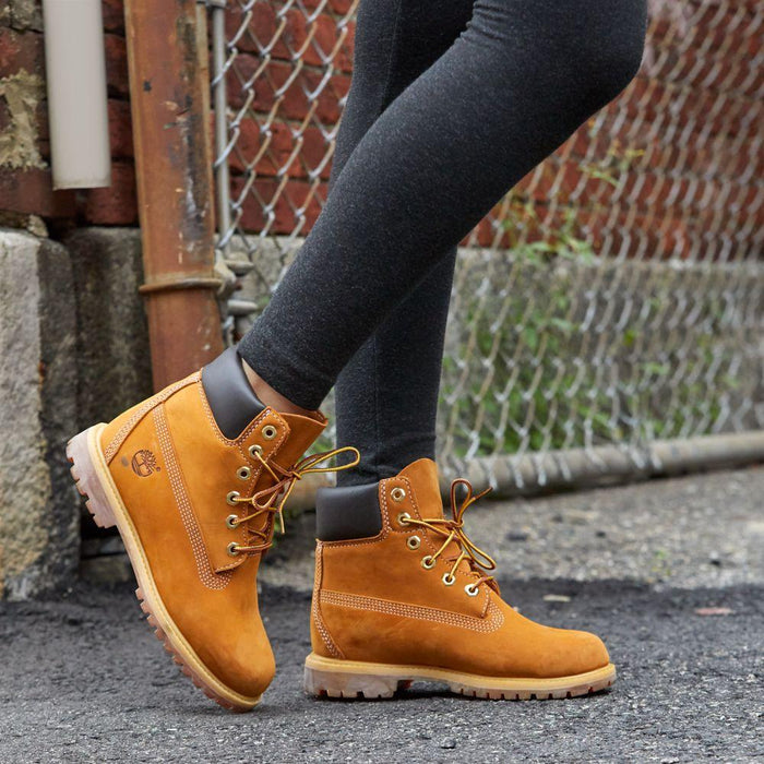 les baskets, bottes Timberland Femme sont un témoignage de l'engagement de Timberland à combiner style et durabilité.