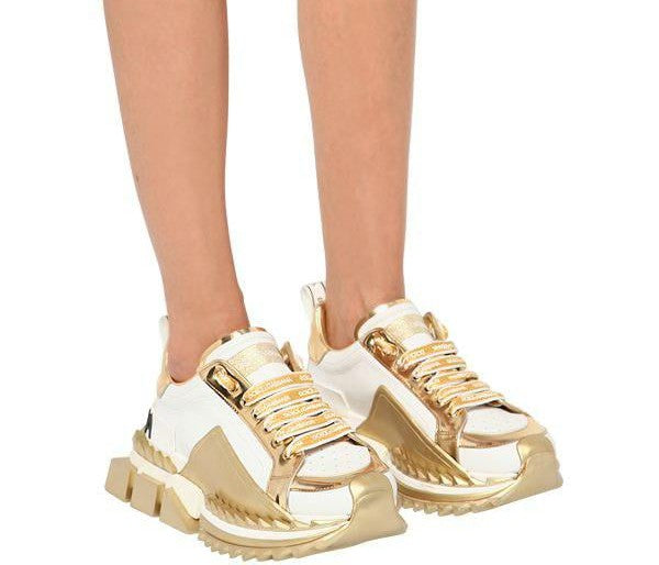 les chaussures Dolce & Gabbana Femme sont un témoignage de l'engagement de Dolce & Gabbana à combiner style et sophistication.