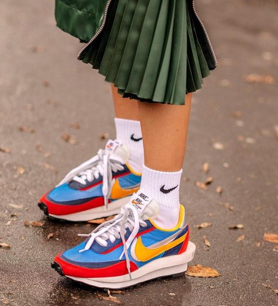Baskets Nike LD Waffle X Sacai Femme sont un témoignage de l'engagement de Nike à combiner style et innovation.