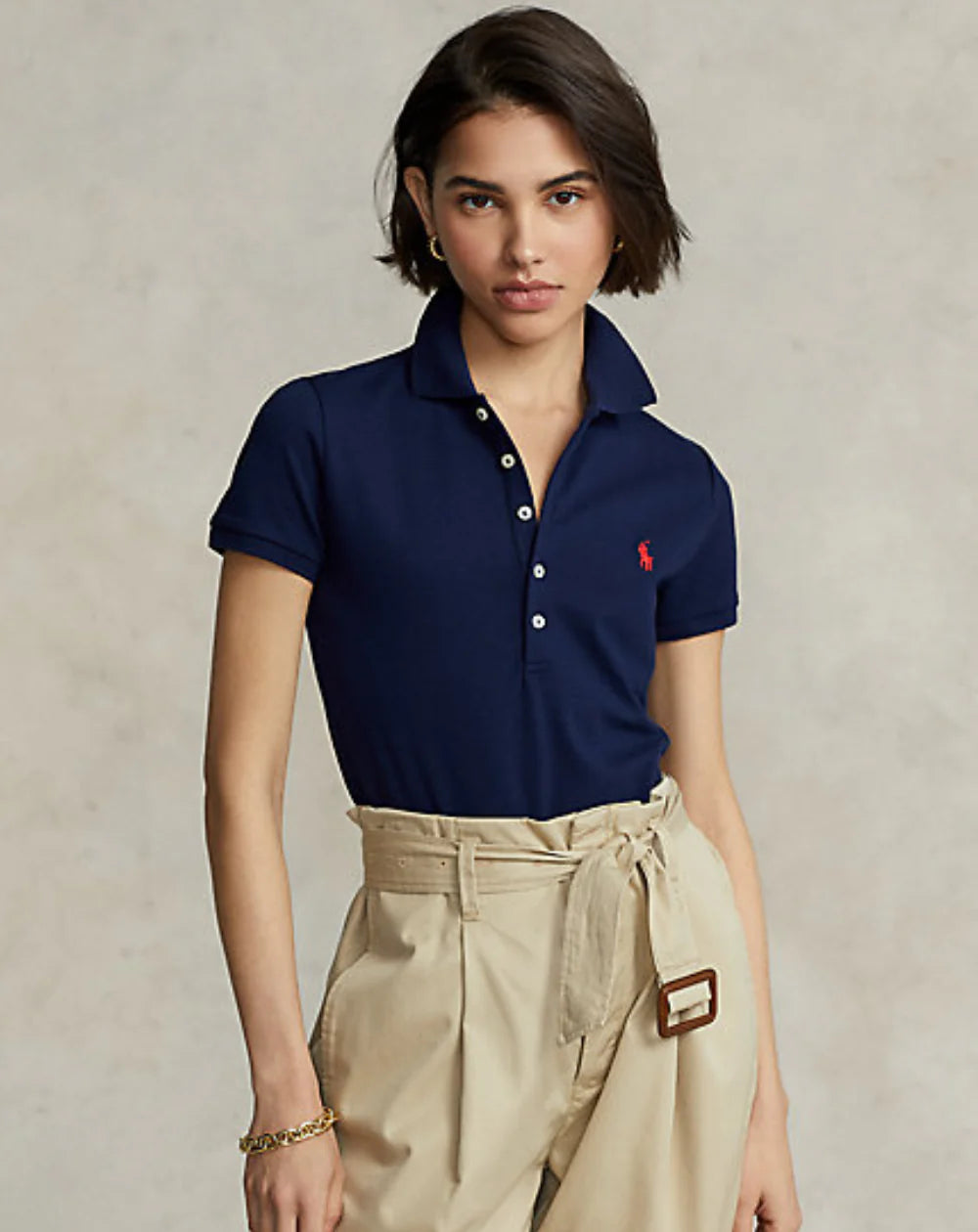 Les polos Ralph Lauren Femme offrent une élégance et une qualité inégalées.