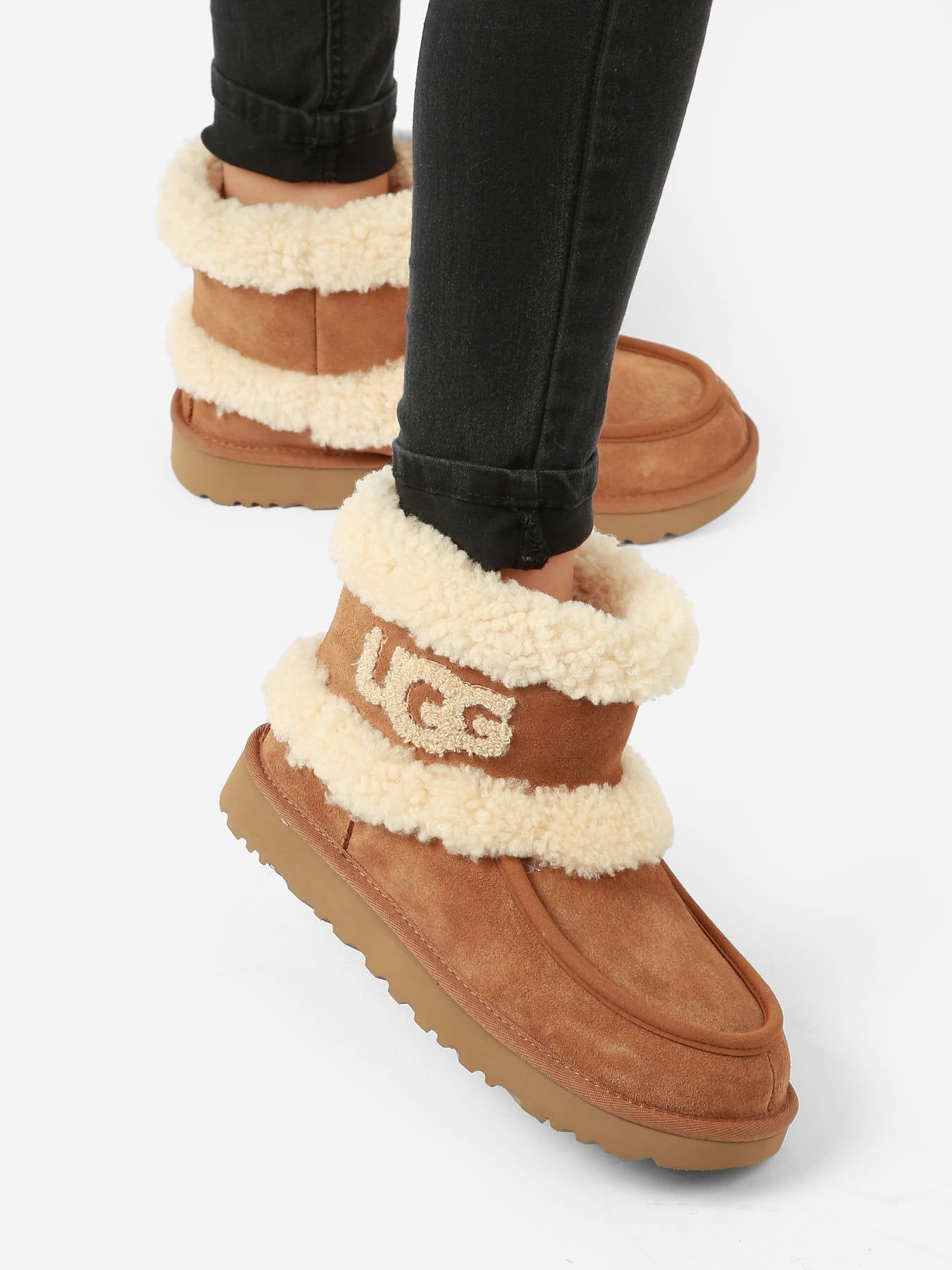 7) Chaussures, bottines Ugg femme