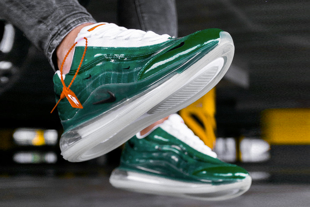 Les baskets Nike Air Max 720-95 allient un design futuriste et un confort maximal. Leur esthétique audacieuse et leurs matériaux de haute qualité. Pas cher. Le moins cher.