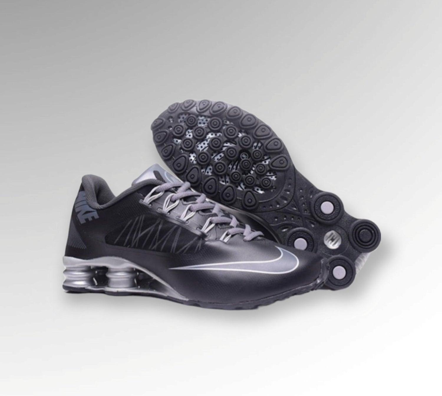 Les baskets Nike Air Shox sont réputées pour leur style emblématique et leur performance exceptionnelle.