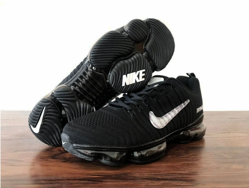 Les baskets Nike Air 2019 combinent style moderne et performance de pointe. Leur design élégant attire tous les regards. Dotées d'une empeigne en mesh respirant.pas cher. Le moins cher.