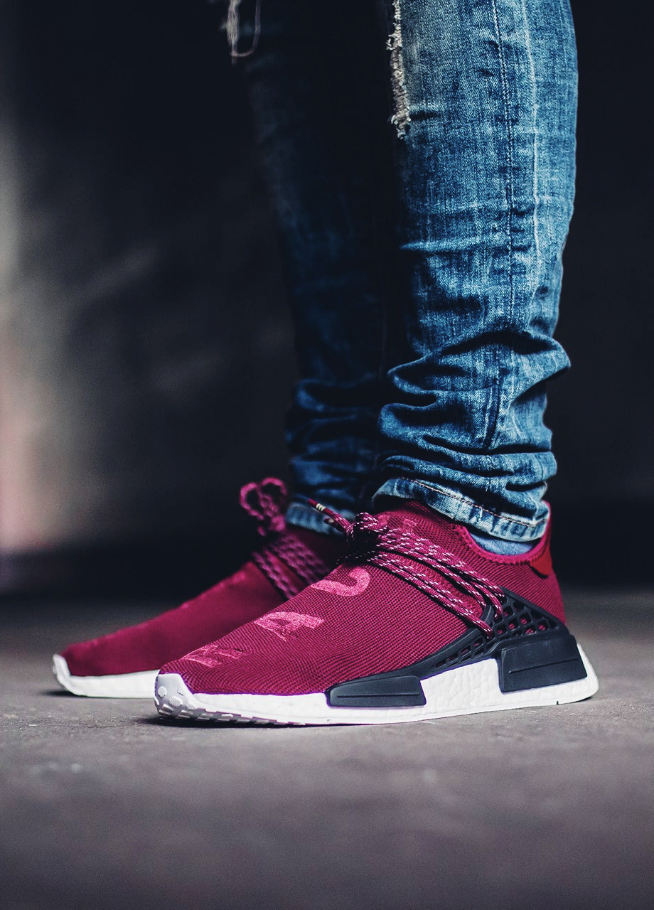 Les baskets Adidas Human Race allient un style audacieux à un engagement social.
 design unique. Pas cher. Le moins cher.