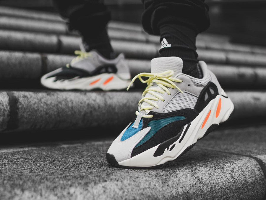 Les baskets Adidas Yeezy 700 V2 incarnent un style emblématique et une performance supérieure.
Par ailleurs, leur design distinctif et leur utilisation.