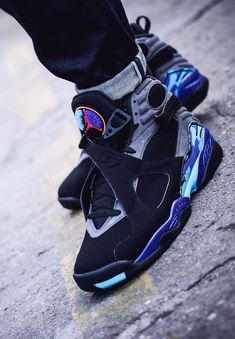 Les baskets Air Jordan 8 offrent un style iconique et une performance remarquable.
De plus,leur design distinctif et l'utilisation. Pas cher, sneakers verte