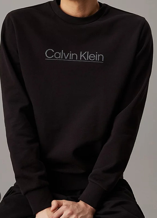 Les sweat Calvin Klein combinent élégance et confort.
