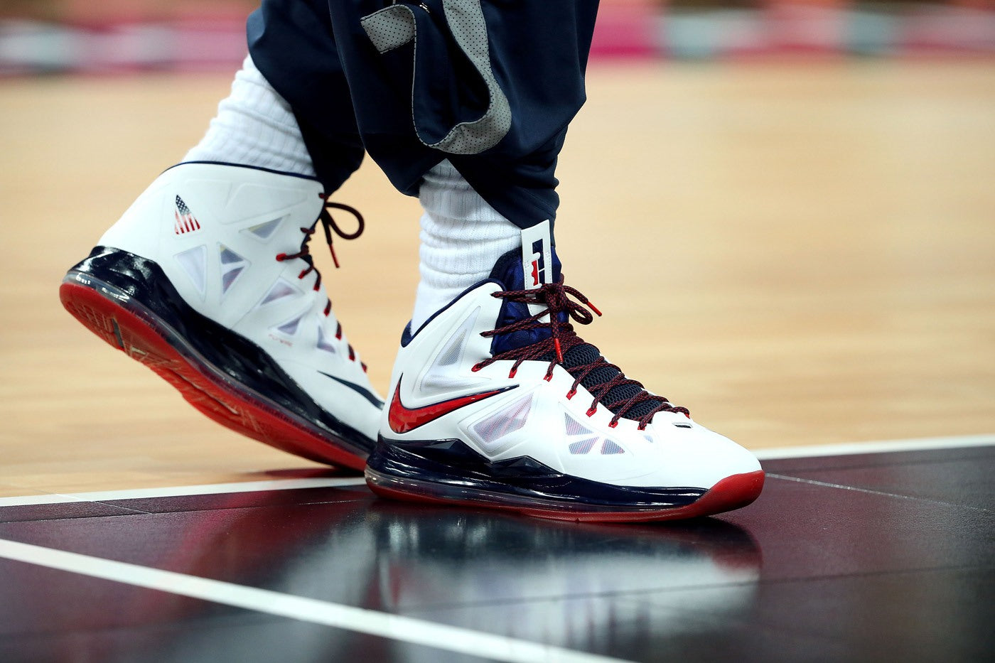 Les baskets LeBron James offrent un style emblématique et une performance exceptionnelle.