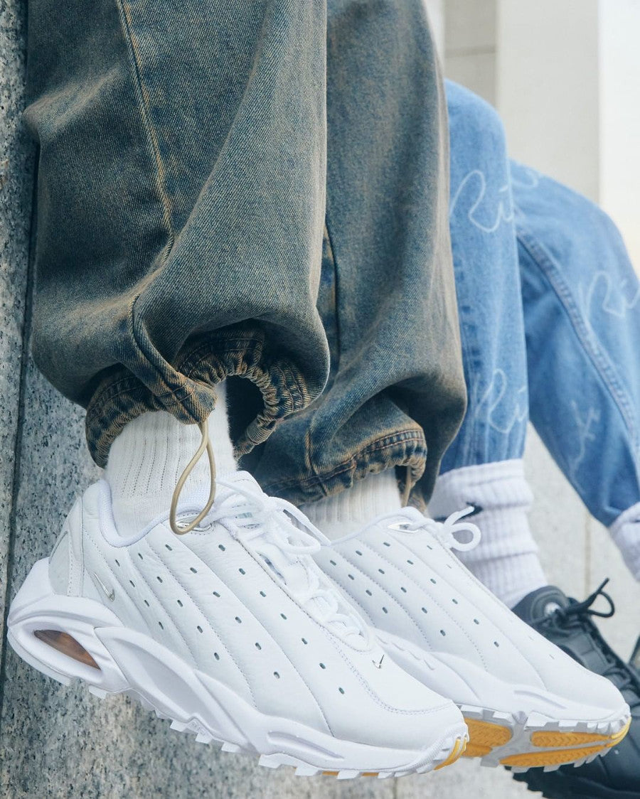 Les baskets Nike Air Terra X NOCTA offrent un style emblématique et une performance exceptionnelle.
design distinctif. Pas cher. Le moins cher.