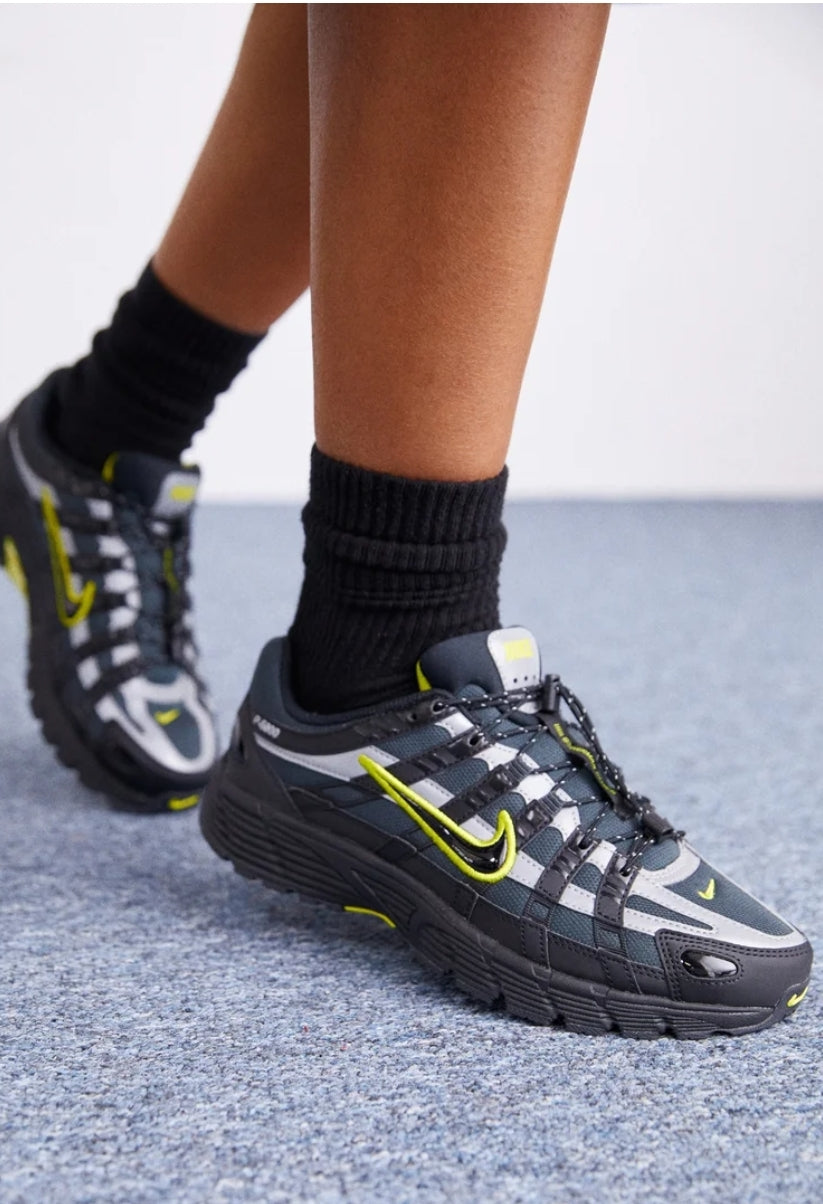 Baskets Nike P-6000 homme