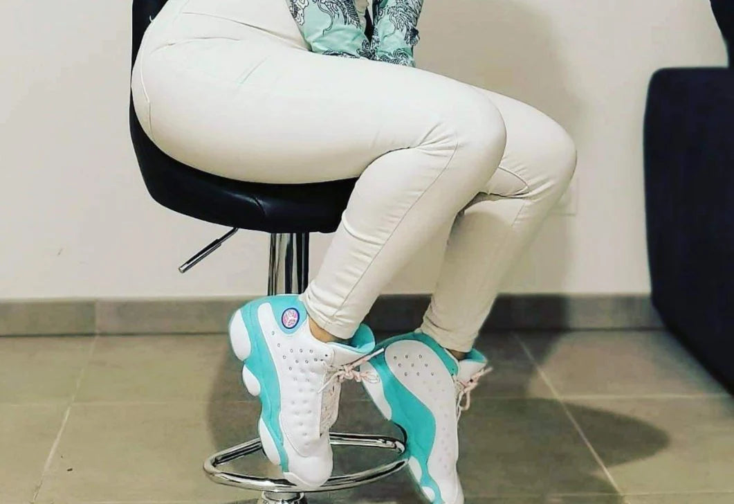 Les baskets Air Jordan 13 offrent un style iconique et une performance légendaire.

 leur design emblématique .pas cher. Le moins cher.