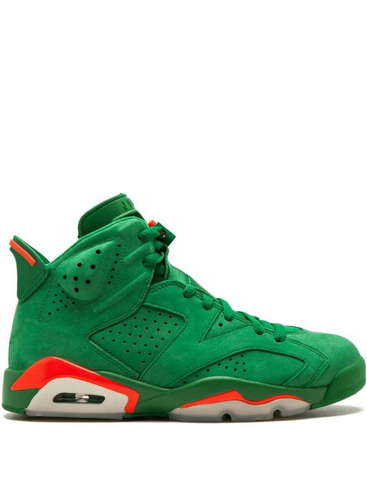 Les  baskets Air Jordan 6 Retro "Pantone" Femme permettent de personnaliser votre style tout en bénéficiant d’un confort supérieur.