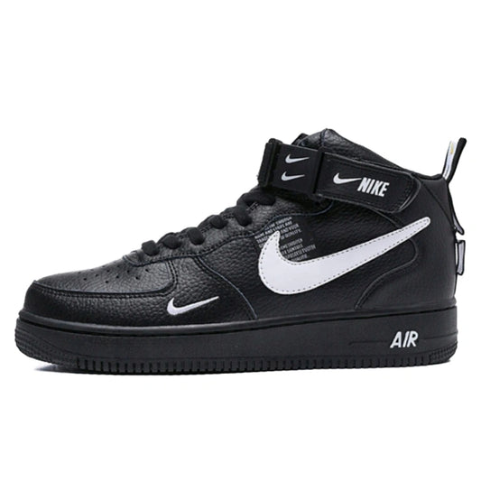 Premièrement : Les baskets Nike Air Force 1 Low femme incarnent l’alliance parfaite entre style intemporel et innovation technique.
