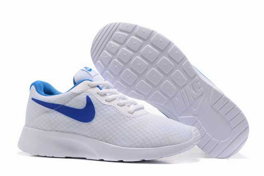 Les baskets Nike Tanjun Femme sont un témoignage de l'engagement de Nike à combiner style et innovation.