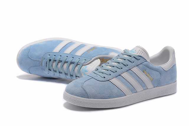 Les Adidas Gazelle Femme allient un style emblématique à une performance exceptionnelle.