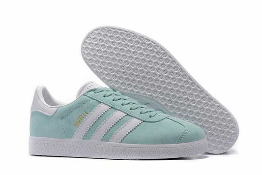 Les Adidas Gazelle Femme allient un style emblématique à une performance exceptionnelle.