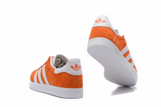Les Adidas Gazelle Femme allient un style emblématique à une performance exceptionnelle.